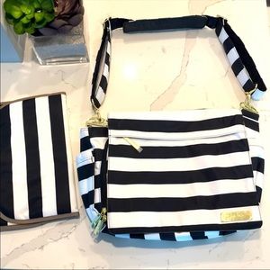 JuJuBe Better Be Messenger diaper bag NWOT